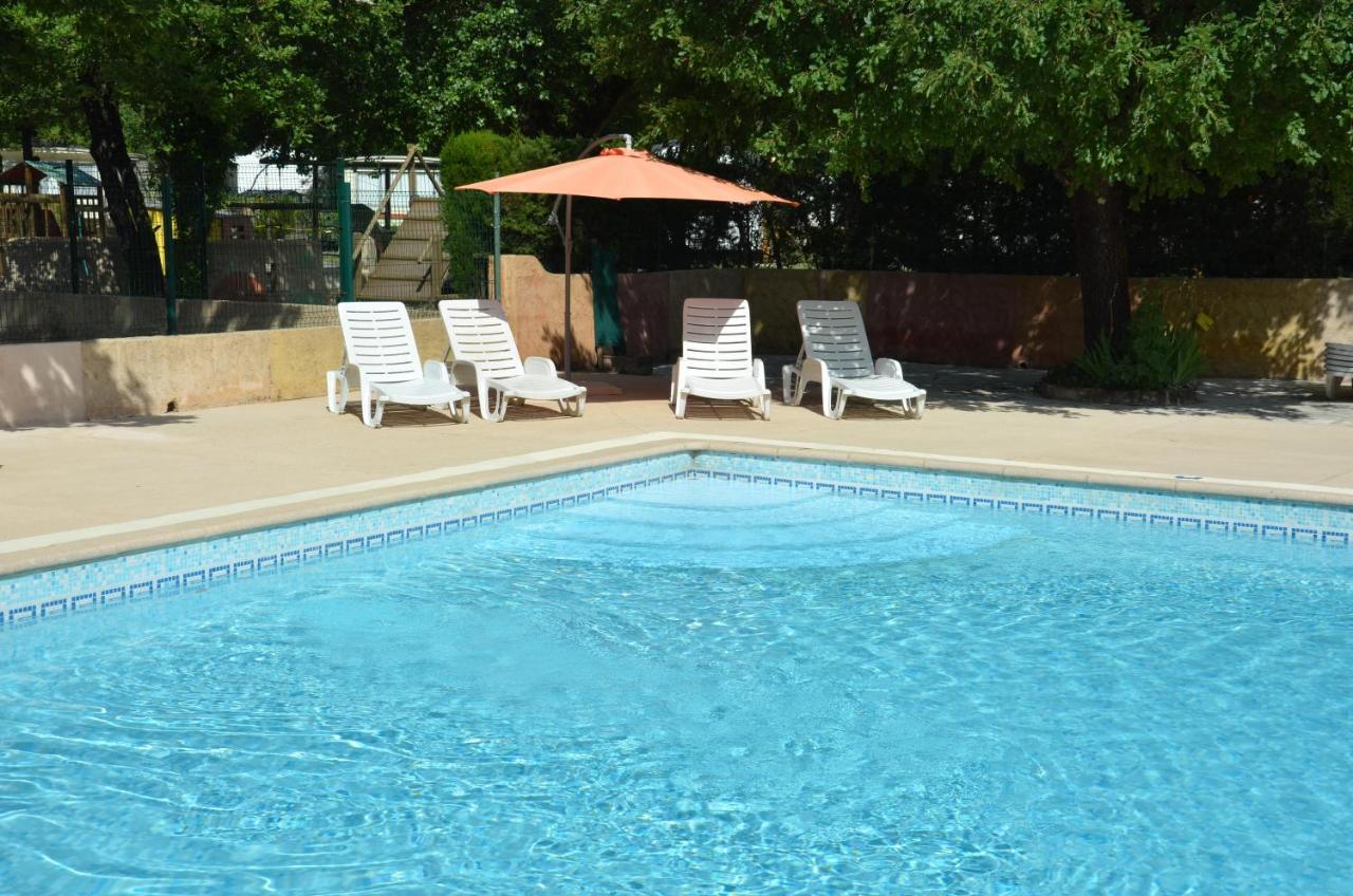 Camping Hotel Les Rives Du Loup Tourrettes-sur-Loup Habitación foto